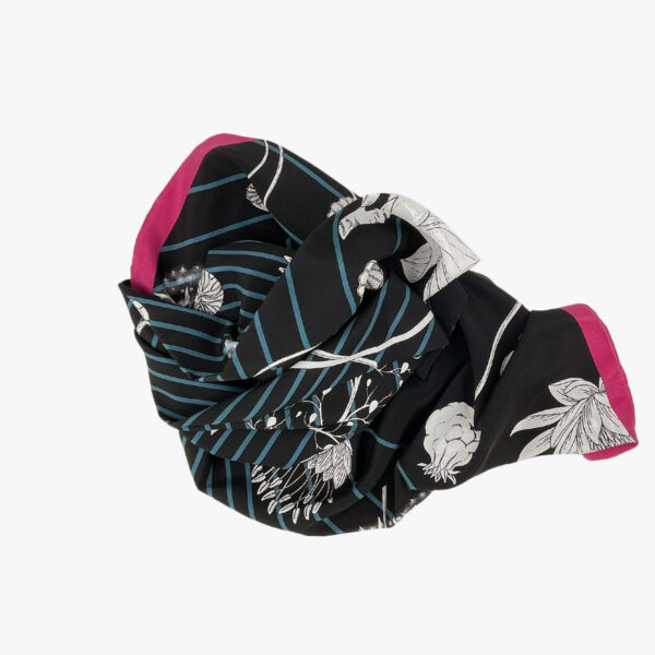 FOULARD FLOWER, SCHWARZ, SEIDE