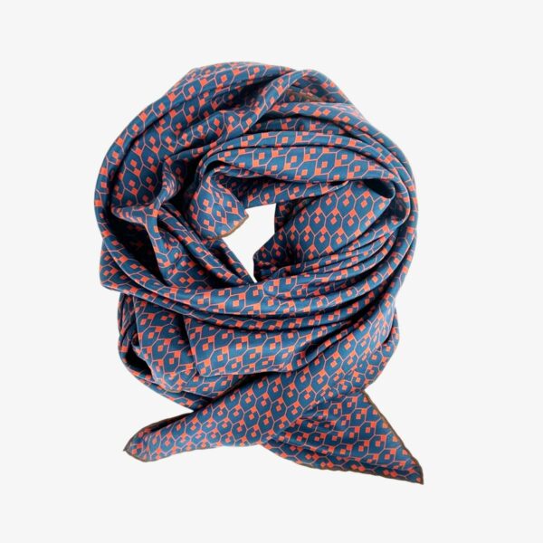 FOULARD GEO, BLAU/ROT, 132 CM X 132 CM